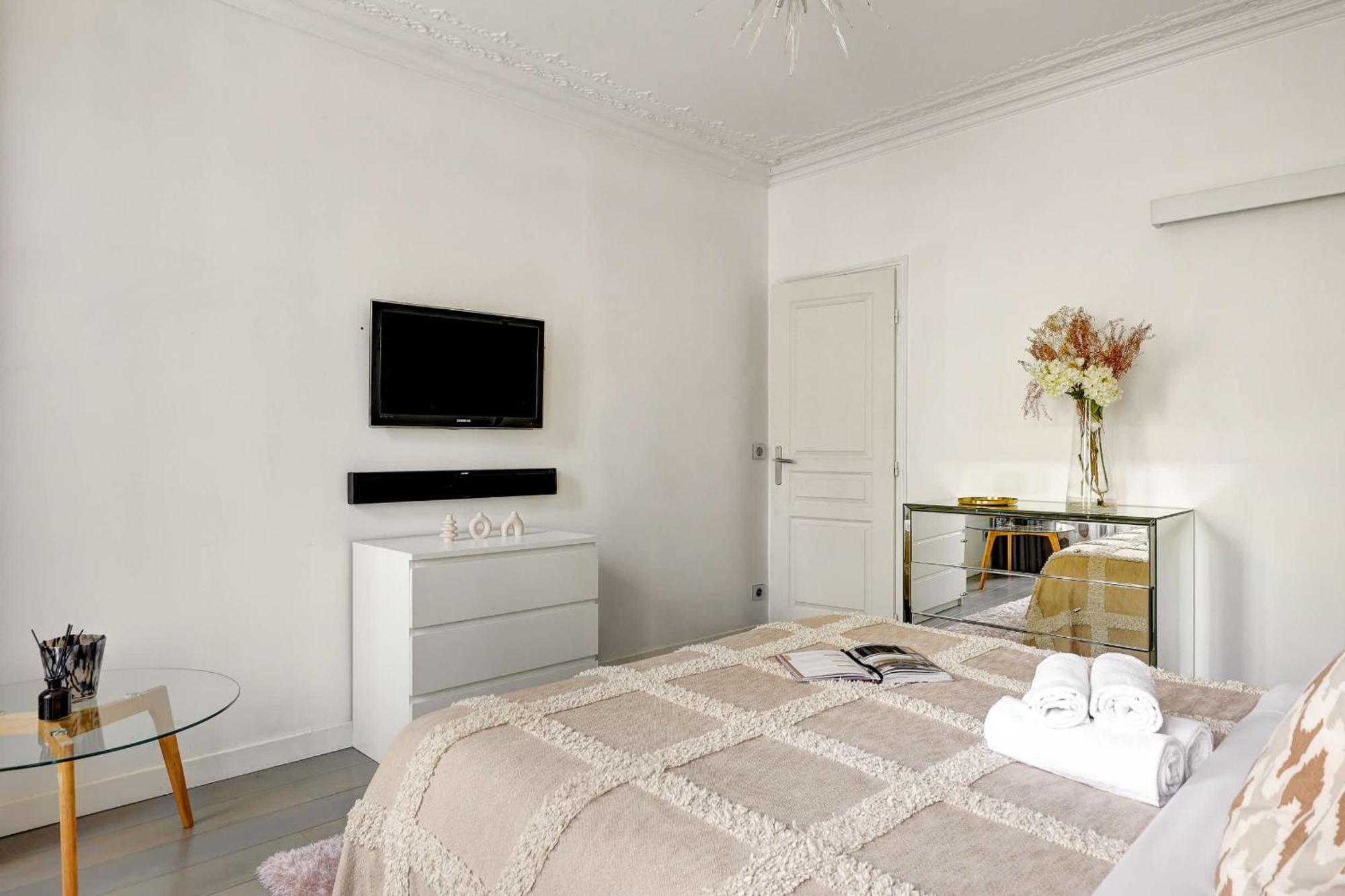 Appartamento Elegant 3br Champs-elysees & Arc De Triomphe