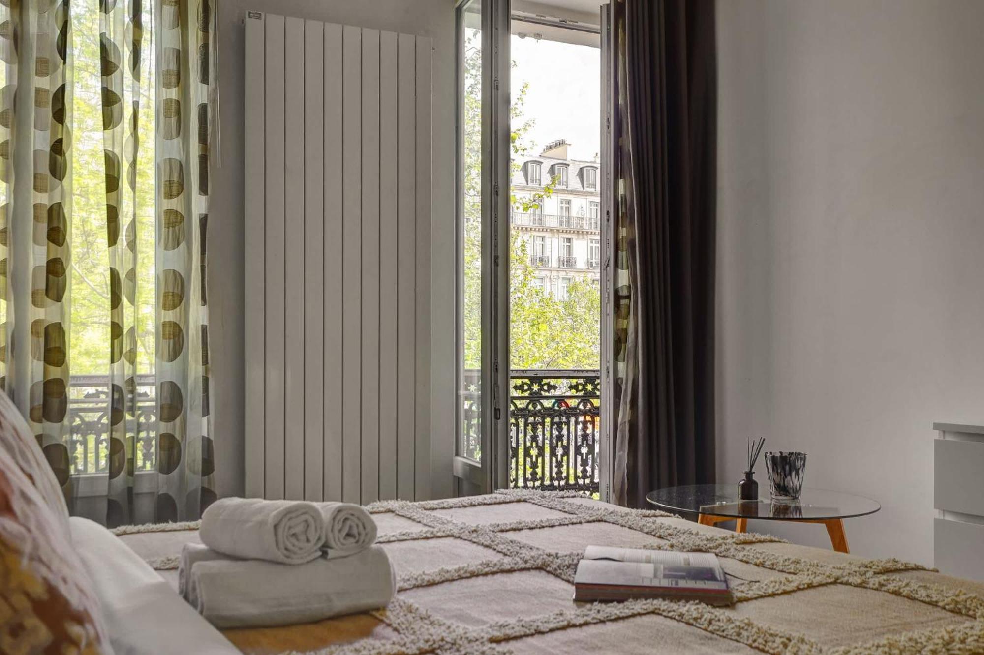 Elegant 3br Champs-elysees & Arc De Triomphe Parigi