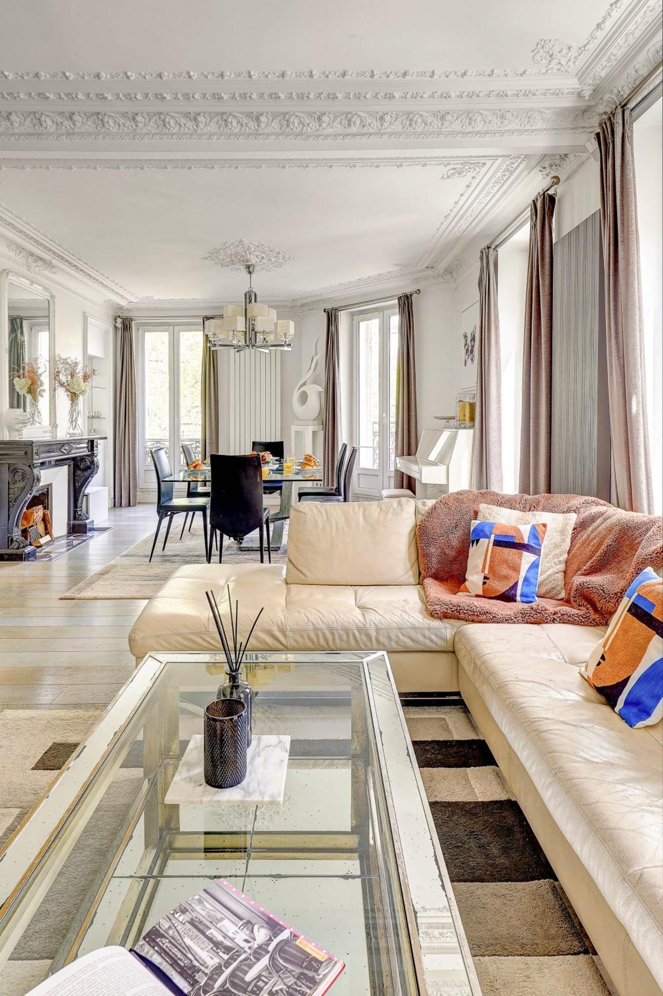 Elegant 3br Champs-elysees & Arc De Triomphe Parigi